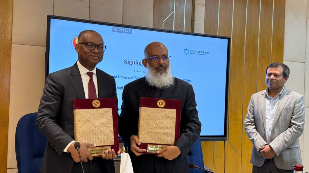 Bangladesh, WB sign two deals worth $900 million for environment sustainability